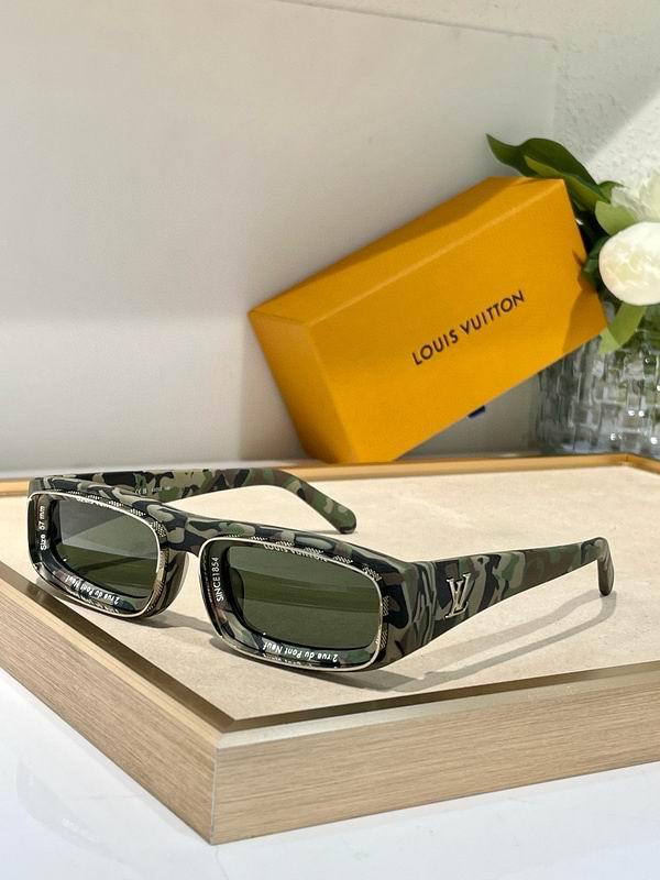 LV Sunglasses 832